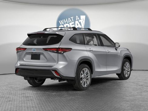 New 2026 Toyota Highlander Limited AWD/4WD image 2