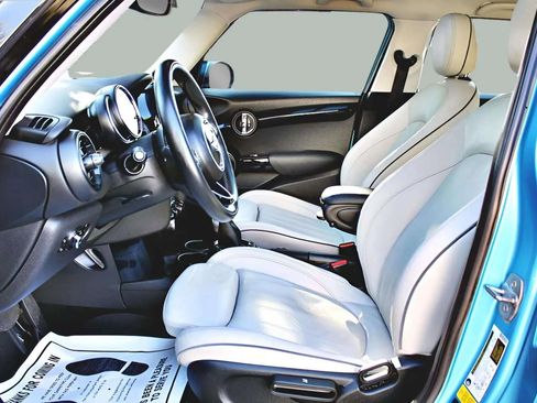 Used 2016 MINI Cooper S image 9