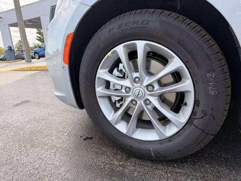 New 2026 Chrysler Pacifica Select image 10