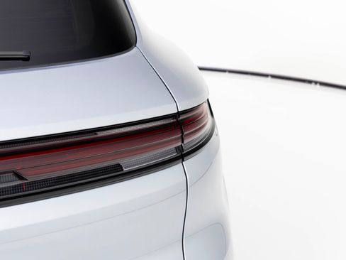 Used 2024 Porsche Cayenne image 74