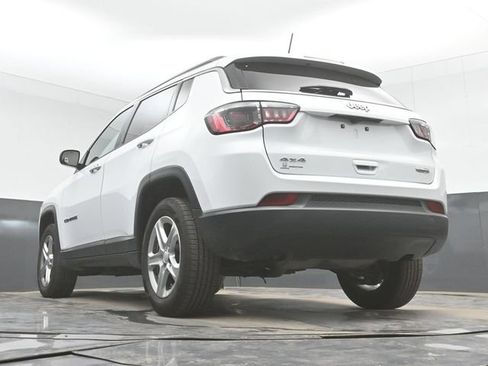 Used 2023 Jeep Compass Latitude AWD/4WD image 44