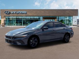 New 2026 Hyundai Elantra SEL Sport FWD video 2