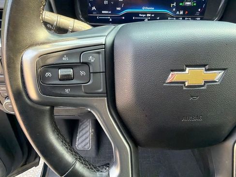 Used 2024 Chevrolet Suburban LT AWD/4WD image 17