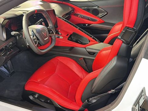 Used 2024 Chevrolet Corvette Stingray Preferred Cpe w/ Stealth Interior Trim Package image 16