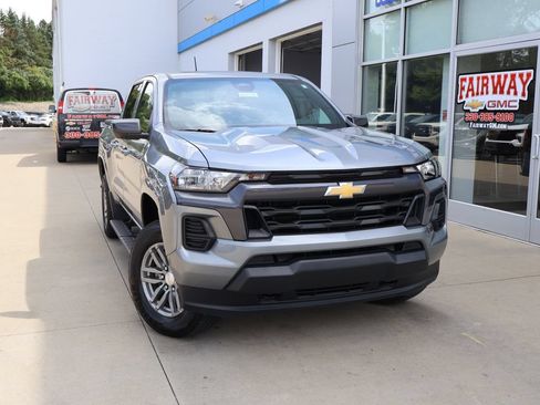Certified 2025 Chevrolet Colorado LT w/ Advanced Trailering Package AWD/4WD image 39