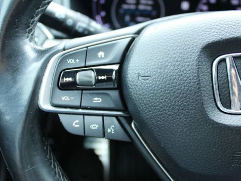 Used 2018 Honda Accord Sport image 21