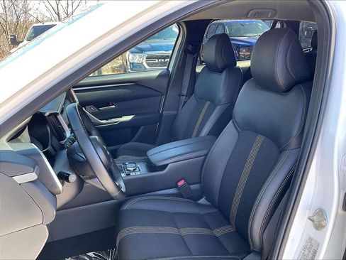 Used 2025 MAZDA CX-50 AWD 2.5 S w/ Preferred Package image 9