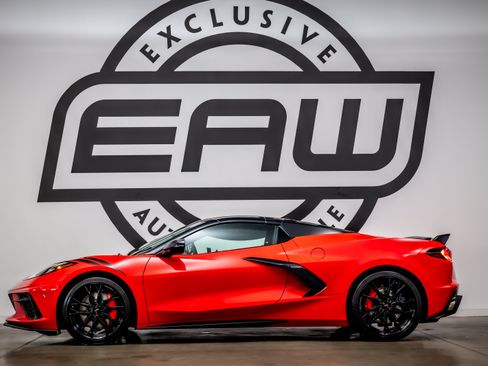 Used 2023 Chevrolet Corvette Stingray Premium Conv w/ Z51 Performance Package RWD image 6