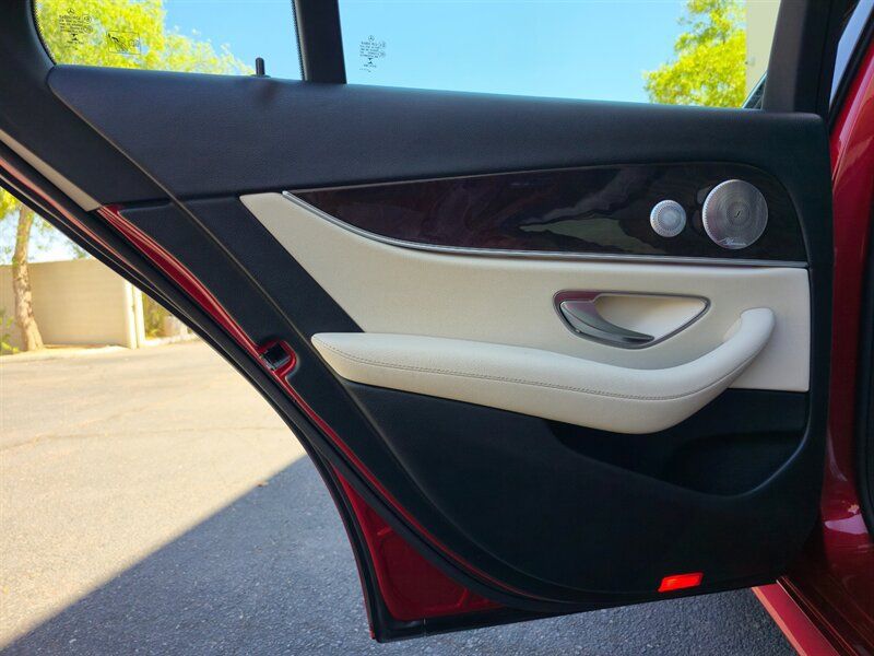 Used 2019 Mercedes-Benz E 300 w/ Premium 1 Package image 26