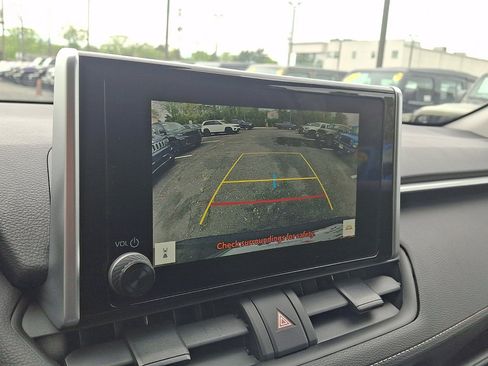 Used 2023 Toyota RAV4 LE AWD/4WD image 27