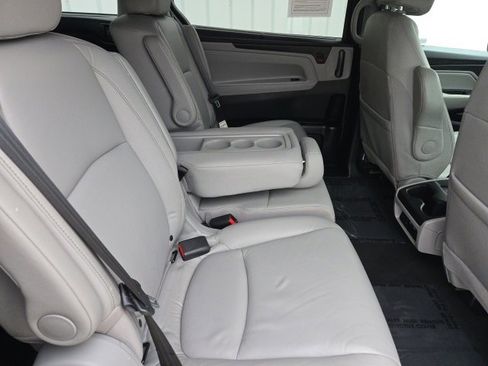 Used 2021 Honda Odyssey EX-L image 13