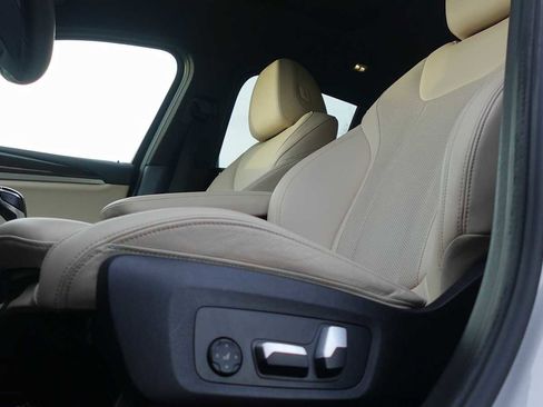 Used 2023 BMW X4 xDrive30i w/ Parking Assistance Package image 20