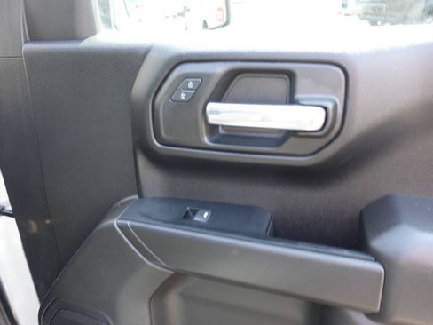 Used 2023 Chevrolet Silverado 1500 Custom AWD/4WD image 35