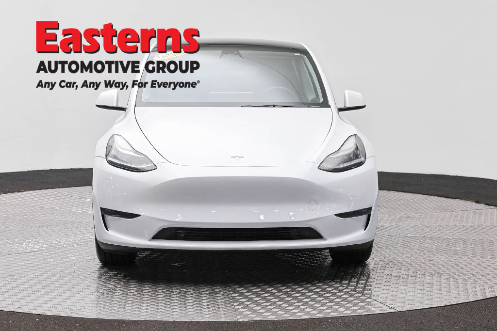 Used 2022 Tesla Model Y Long Range AWD/4WD image 3