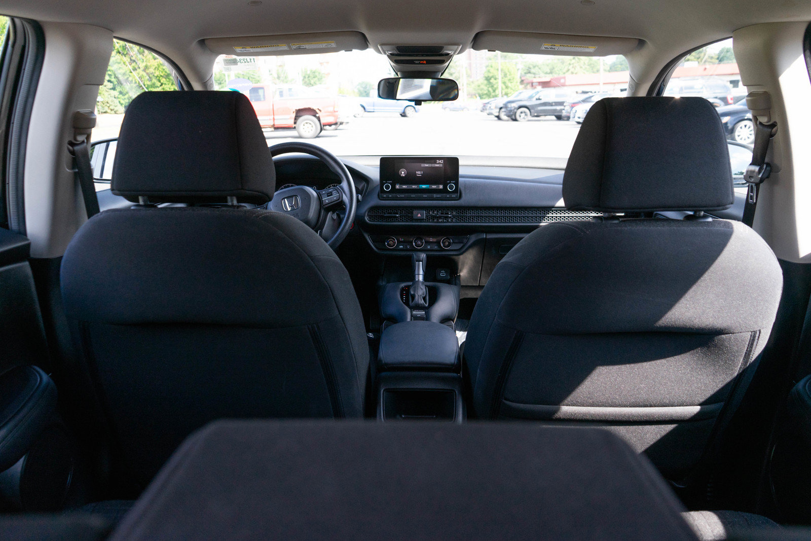 Used 2023 Honda HR-V LX image 14