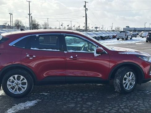 Certified 2023 Ford Escape Active w/ Tech Pack #2 image 3
