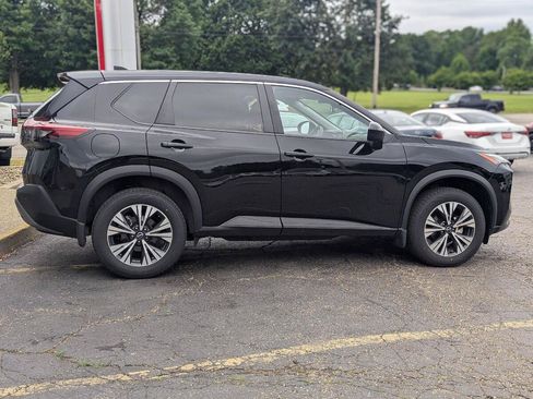 Used 2023 Nissan Rogue SV AWD/4WD image 9