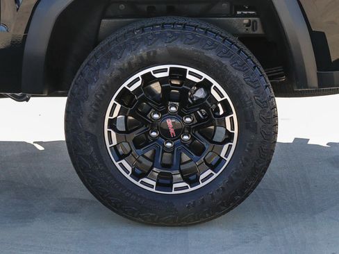 Used 2026 GMC Canyon AT4 AWD/4WD image 12