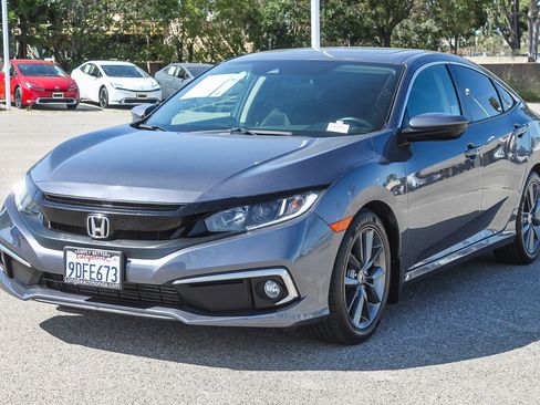 Used 2021 Honda Civic EX image 3
