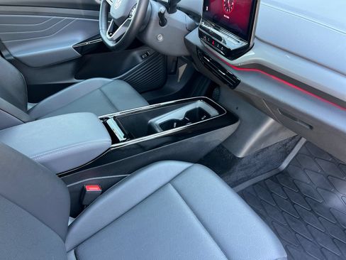 Used 2023 Volkswagen ID.4 S RWD image 16