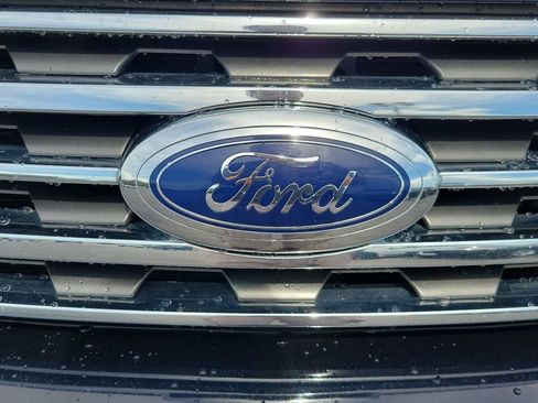 Used 2021 Ford Expedition XLT RWD image 30