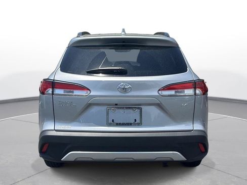 Certified 2024 Toyota Corolla Cross LE w/ Moonroof Package FWD image 7