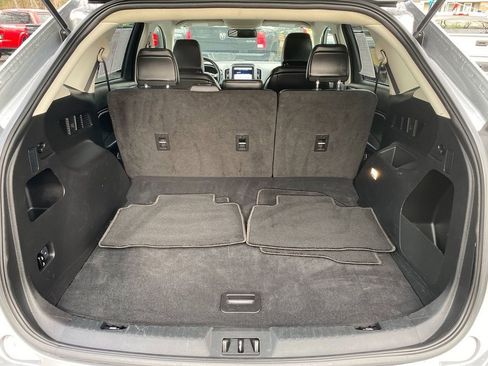 Used 2023 Ford Edge SEL image 26