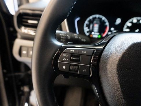 Certified 2025 Honda Pilot EX-L image 25