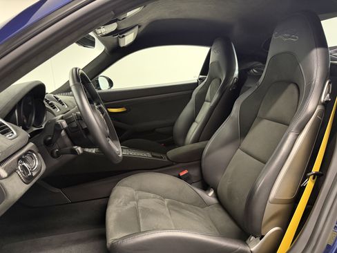 Used 2023 Porsche 718 Cayman GT4 RS RWD image 18