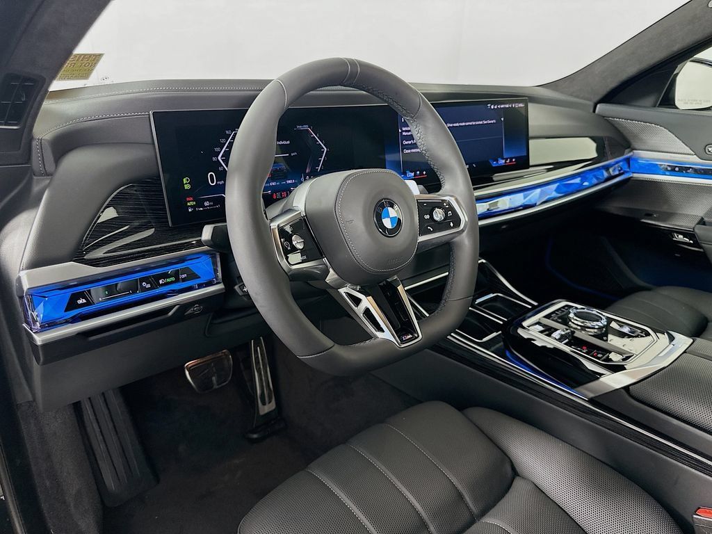 Used 2026 BMW 760i xDrive w/ Executive Package AWD/4WD image 9