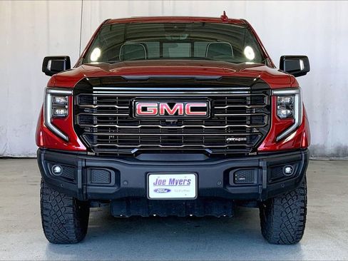 Used 2024 GMC Sierra 1500 AT4X image 2