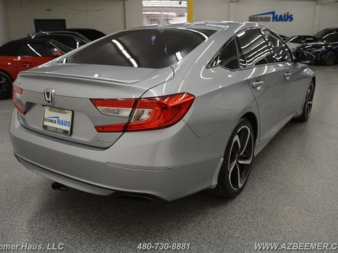 Used 2020 Honda Accord Sport image 9