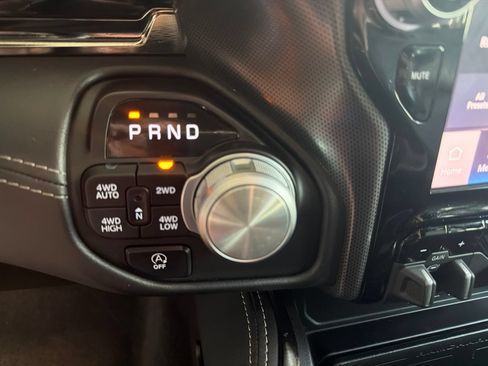 Used 2025 RAM 1500 Limited AWD/4WD image 25