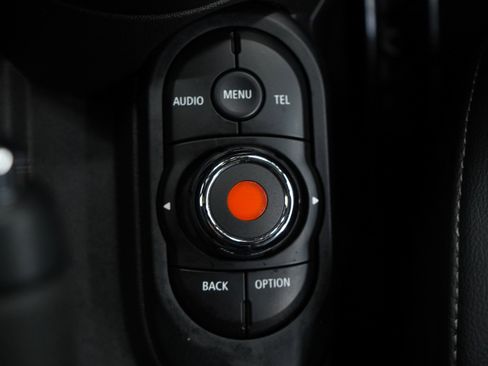 Used 2018 MINI Cooper S image 26