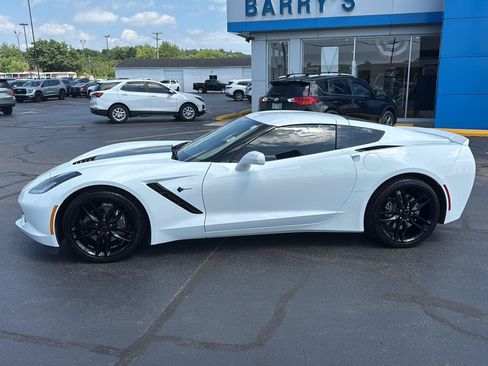 Used 2019 Chevrolet Corvette Stingray Coupe w/ Battery Protection Package RWD image 2