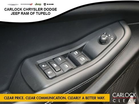 New 2025 Jeep Grand Cherokee Altitude image 12