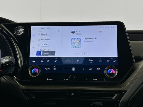 Used 2024 Lexus TX 500h AWD w/ Technology Package image 21