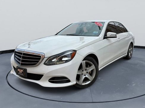 Used 2014 Mercedes-Benz E 350 4MATIC Sedan image 1