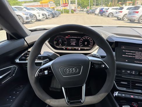 Used 2024 Audi e-tron GT Premium Plus AWD/4WD image 8