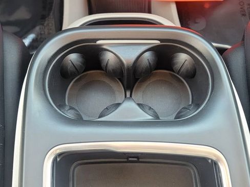 Used 2022 Chrysler Pacifica Touring-L image 29