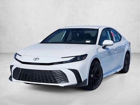 New 2026 Toyota Camry SE image 1