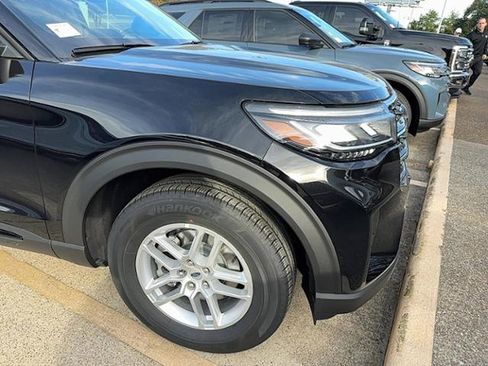 New 2026 Ford Explorer Active w/ Active Comfort Package image 4