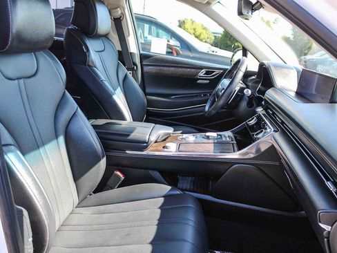 Used 2023 Genesis GV80 2.5T image 16