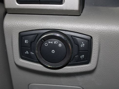 Used 2018 Ford F150 Lariat w/ Equipment Group 502A Luxury AWD/4WD image 43