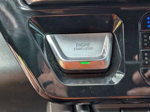 Used 2023 GMC Sierra 1500 Denali Ultimate AWD/4WD image 27