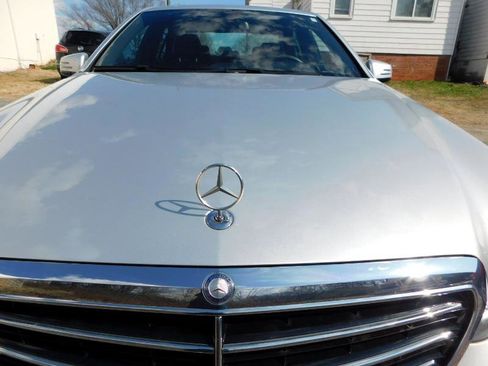 Used 2016 Mercedes-Benz E 350 4MATIC Sedan image 35