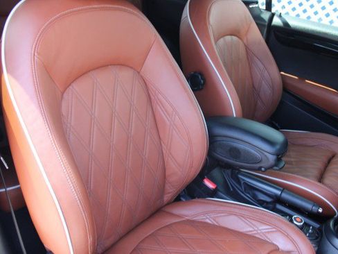 Used 2019 MINI Cooper S w/ Signature Upholstery Package FWD image 10