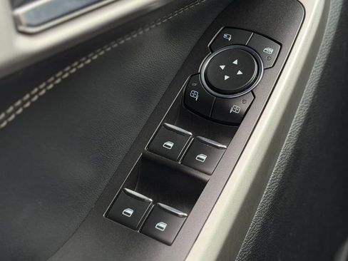 Used 2021 Ford Explorer Limited w/ Equipment Group 301A image 20