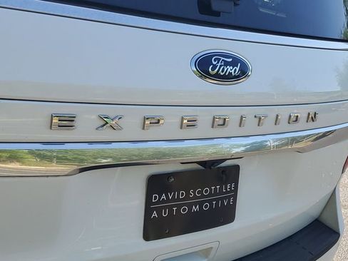 Used 2022 Ford Expedition Platinum RWD image 28