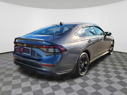 Certified 2025 Honda Accord SE image 4